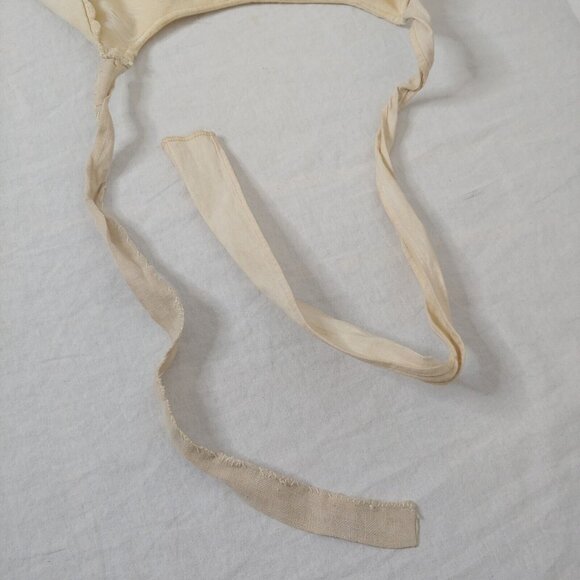 Vintage Girls Cape Embroidered Flower Scallop Stained Collectible Decor READ - Picture 11 of 16